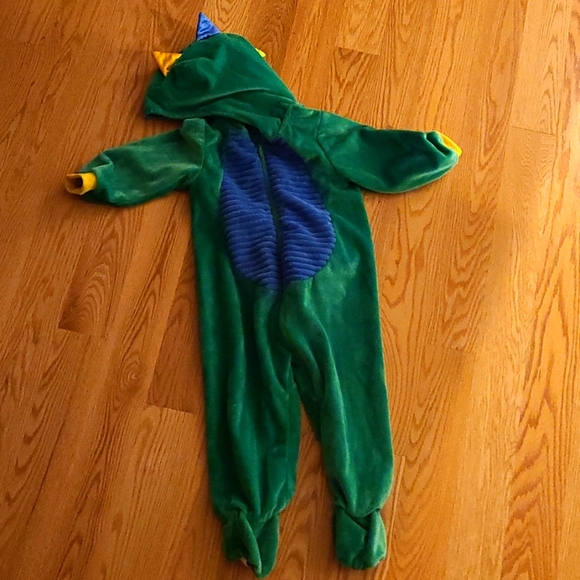 Other - Dinosaur costume 🦕